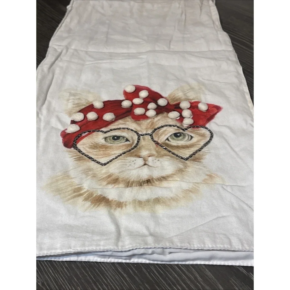 Domain Cat Table Runner‎ Retro Whimsical  5 1/2 Ft